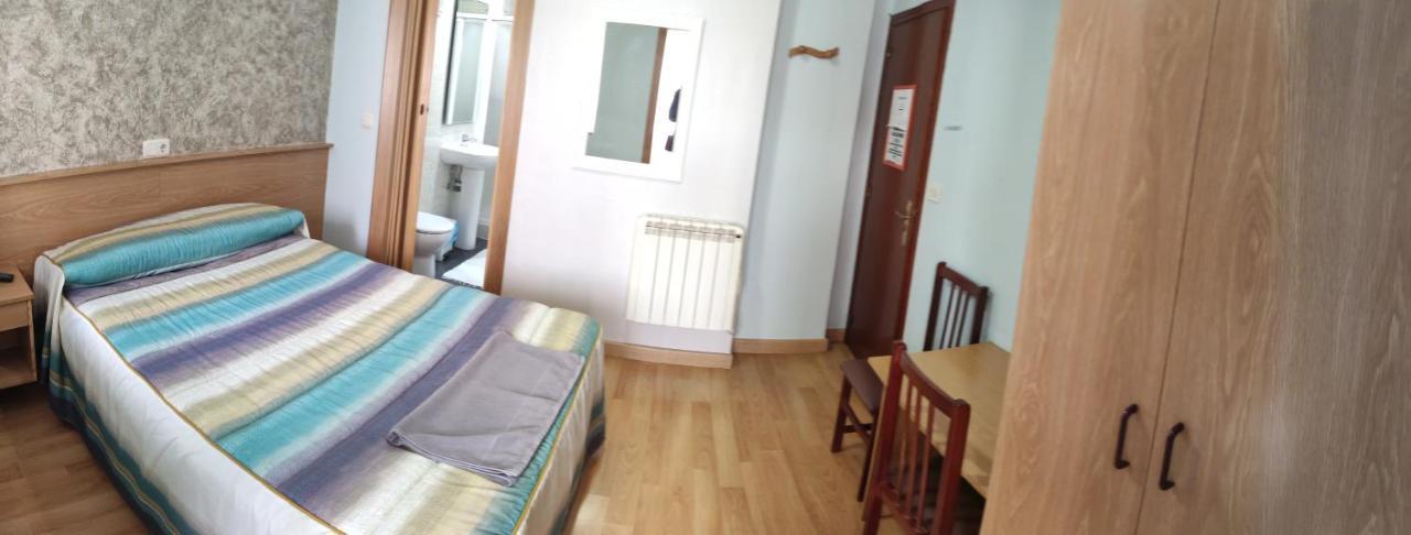 Hostal Castilla ミランダ・デ・エブロ エクステリア 写真
