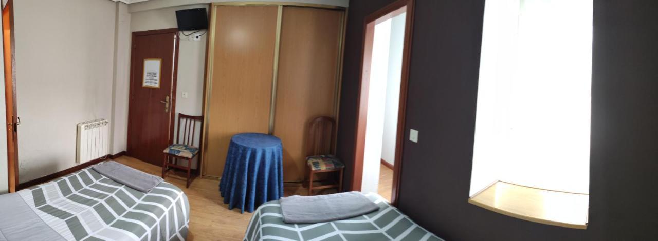 Hostal Castilla ミランダ・デ・エブロ エクステリア 写真